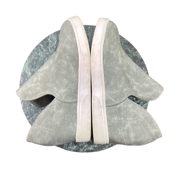 Journee Collection Cardi Wedge Sneaker in Gray Size 10 - Picture 6 of 8
